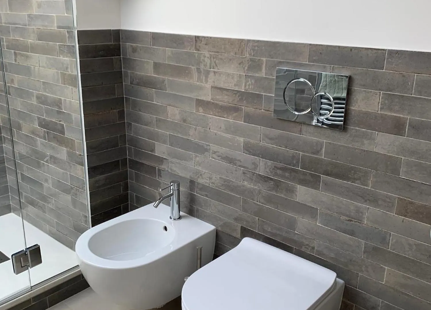 Design Suites In The Heart Of Milan